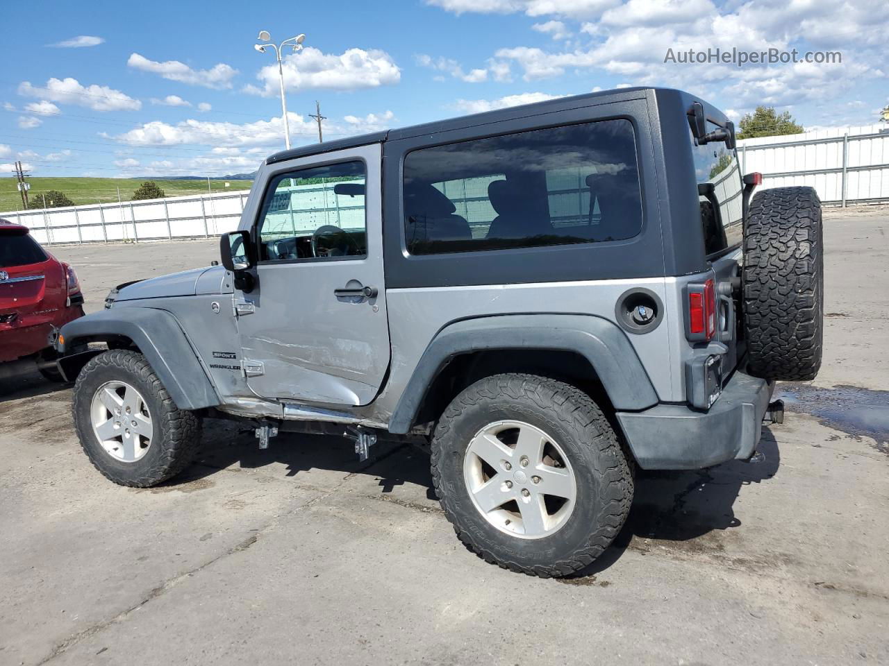 2014 Jeep Wrangler Sport Silver vin: 1C4AJWAG4EL197115