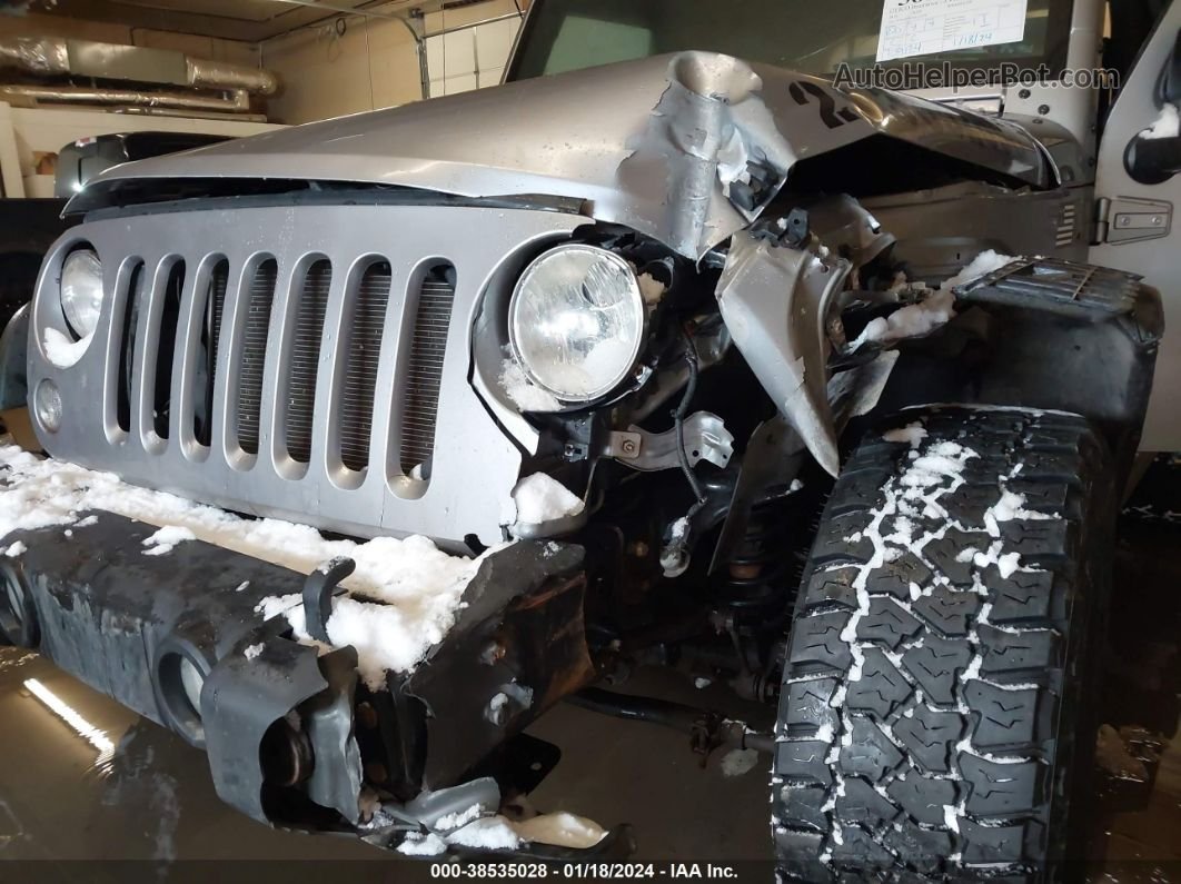 2014 Jeep Wrangler Sport Silver vin: 1C4AJWAG4EL315339