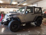 2014 Jeep Wrangler Sport Silver vin: 1C4AJWAG4EL315339