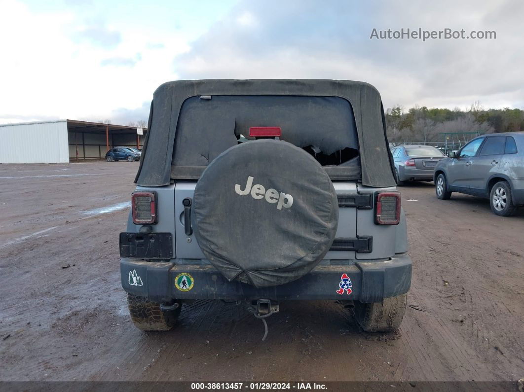 2014 Jeep Wrangler Sport Silver vin: 1C4AJWAG4EL321156