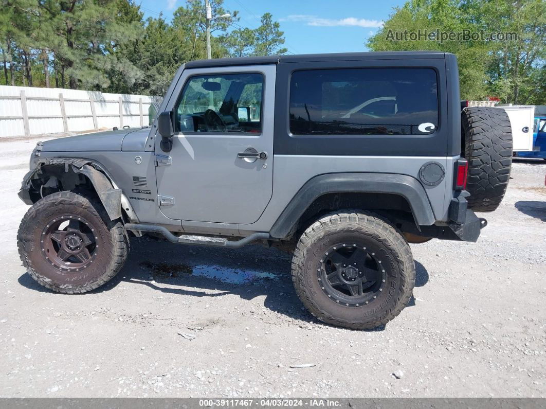 2014 Jeep Wrangler Sport Silver vin: 1C4AJWAG5EL138204