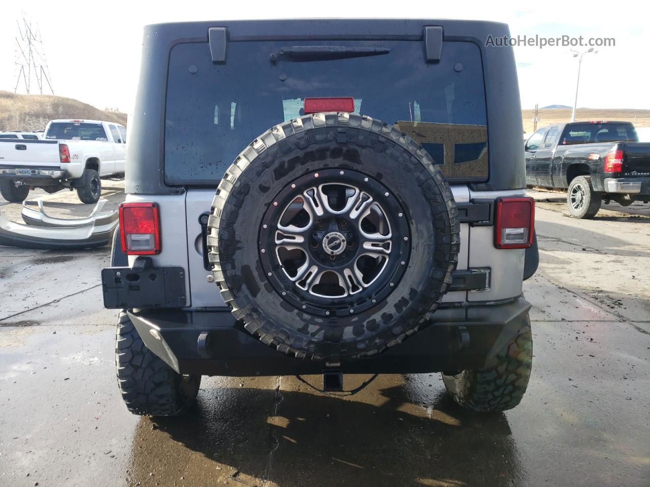 2014 Jeep Wrangler Sport Silver vin: 1C4AJWAG5EL155925