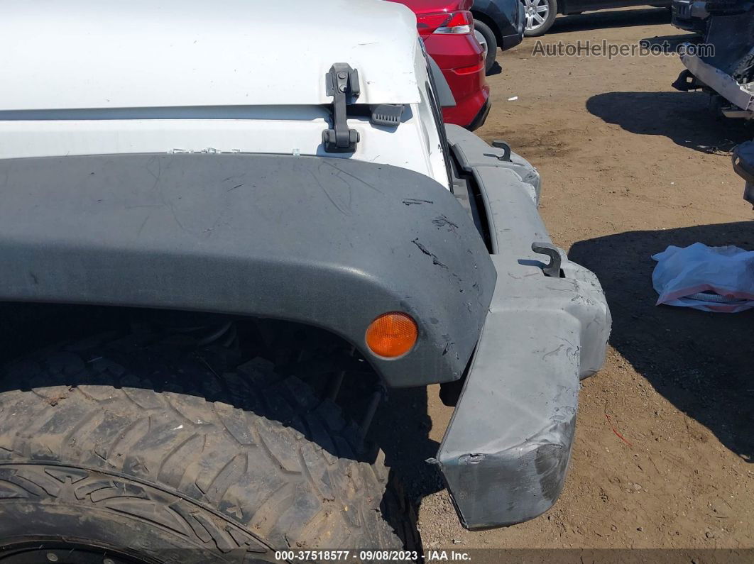 2014 Jeep Wrangler Sport White vin: 1C4AJWAG6EL121637