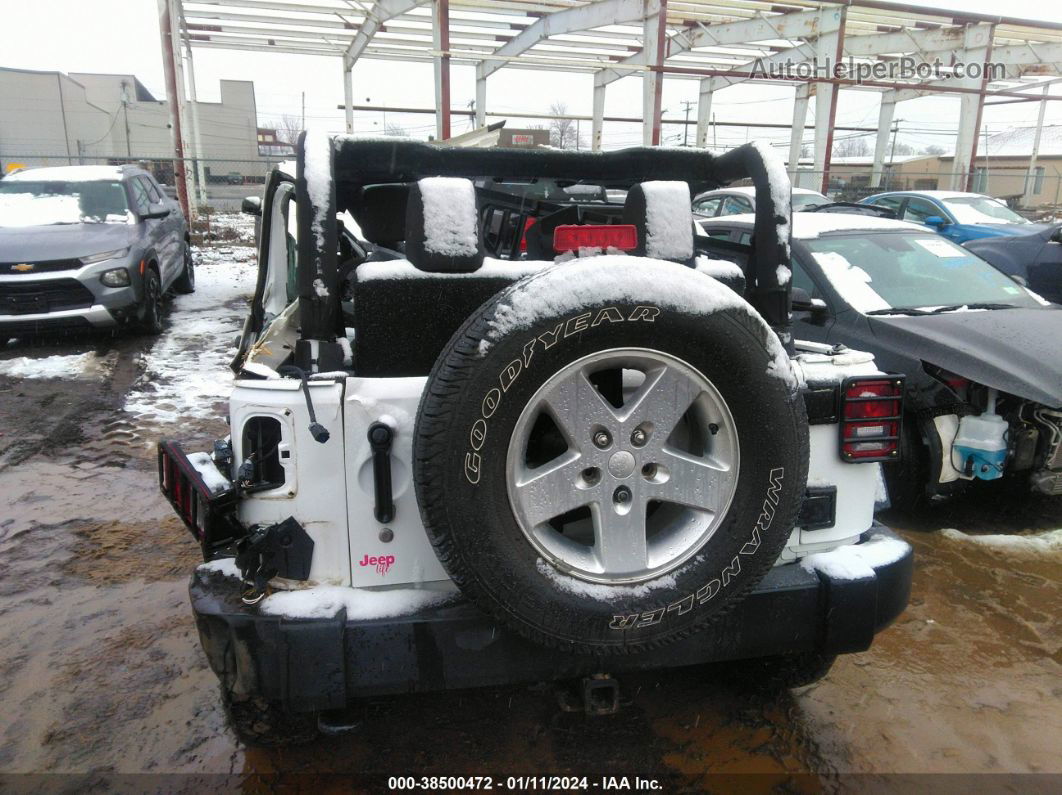 2014 Jeep Wrangler Sport White vin: 1C4AJWAG7EL129889