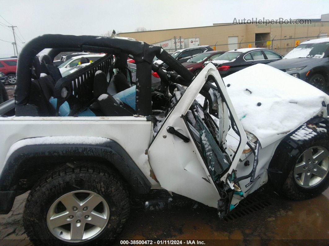 2014 Jeep Wrangler Sport White vin: 1C4AJWAG7EL129889