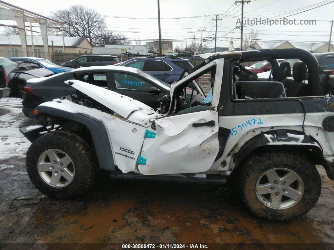 2014 Jeep Wrangler Sport White vin: 1C4AJWAG7EL129889