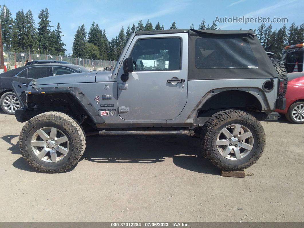 2014 Jeep Wrangler Sport Серебряный vin: 1C4AJWAG7EL188361