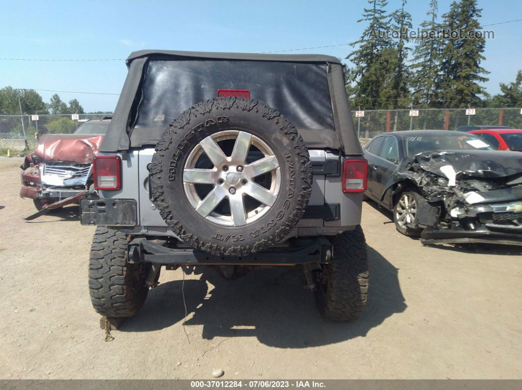 2014 Jeep Wrangler Sport Silver vin: 1C4AJWAG7EL188361