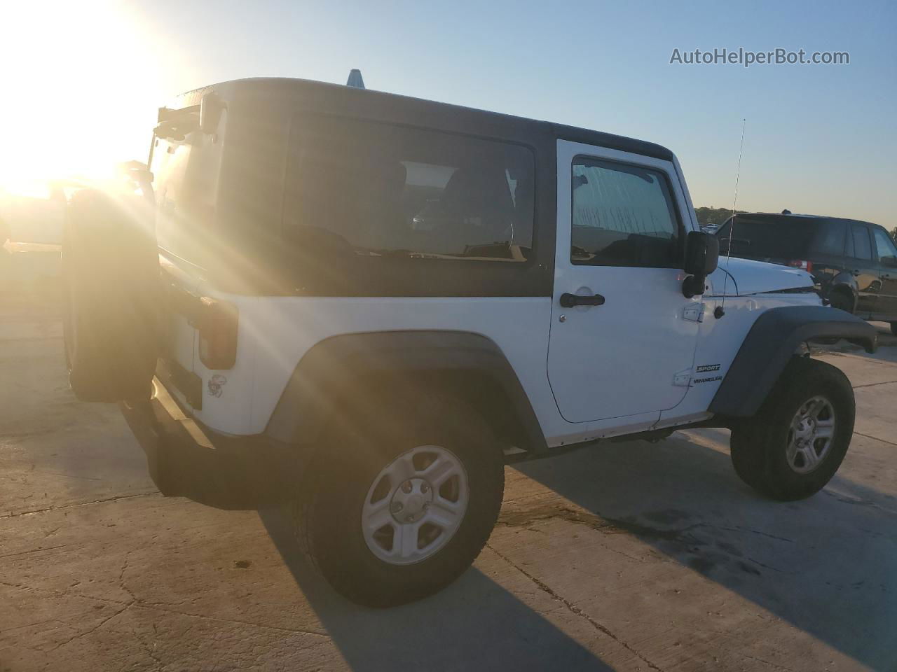 2014 Jeep Wrangler Sport White vin: 1C4AJWAG8EL190989