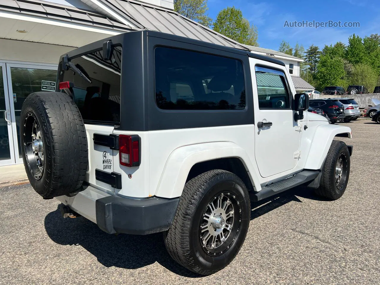 2014 Jeep Wrangler Sahara White vin: 1C4AJWBG4EL307210