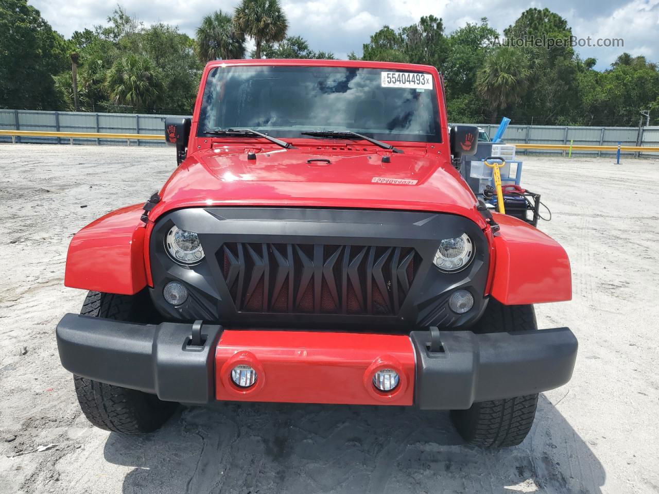 2017 Jeep Wrangler Sahara Red vin: 1C4AJWBG8HL744728