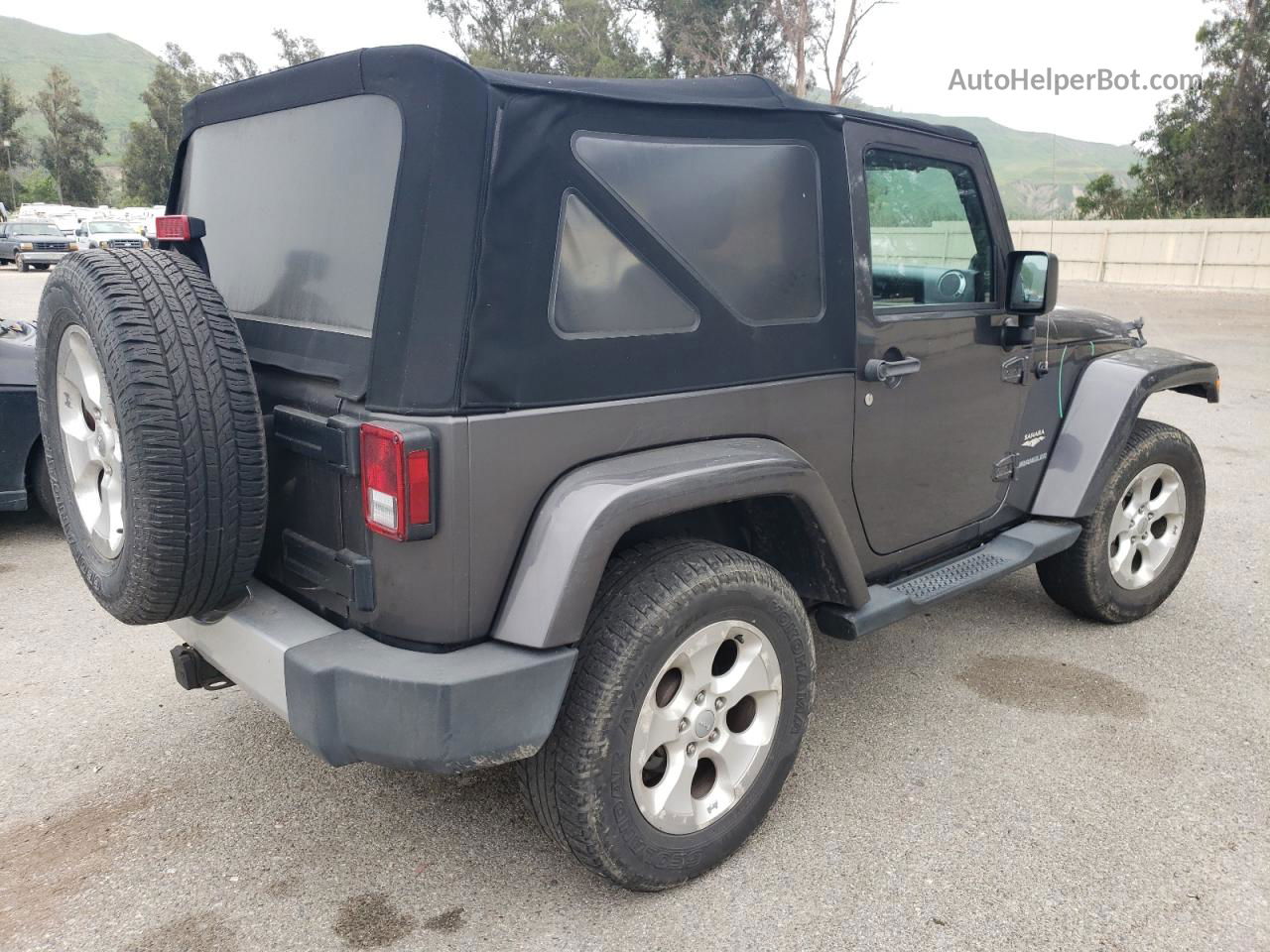 2014 Jeep Wrangler Sahara Gray vin: 1C4AJWBG9EL228857