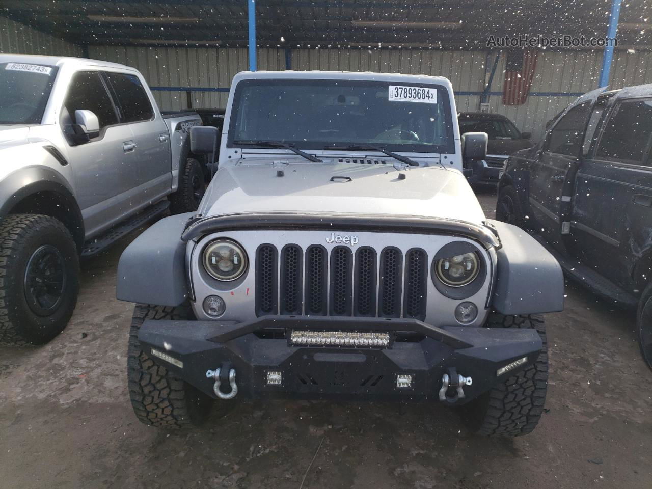 2014 Jeep Wrangler Unlimited Sport Серебряный vin: 1C4BJWDG1EL177632