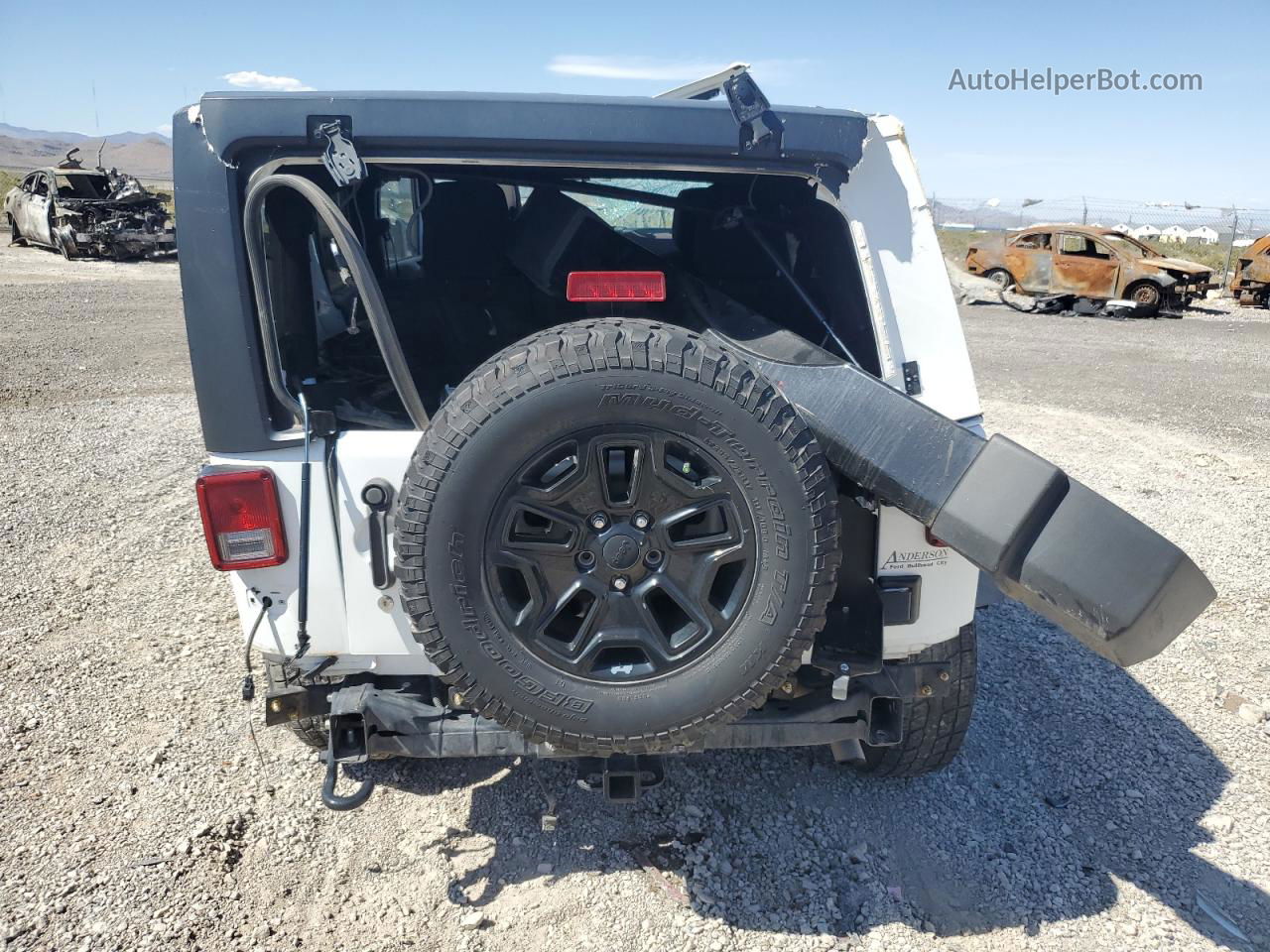 2014 Jeep Wrangler Unlimited Sport White vin: 1C4BJWDG1EL285393