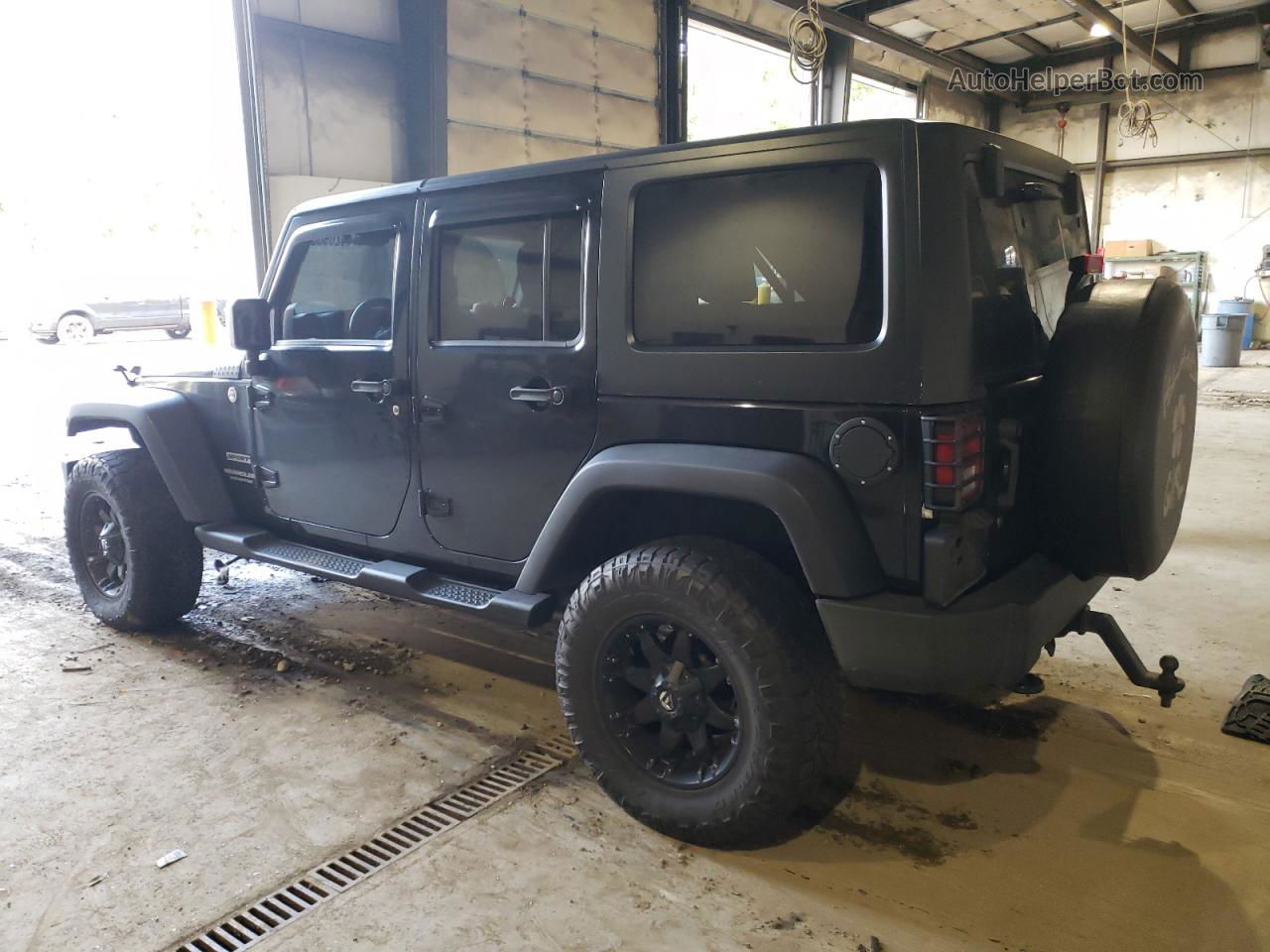 2014 Jeep Wrangler Unlimited Sport Черный vin: 1C4BJWDG2EL187456