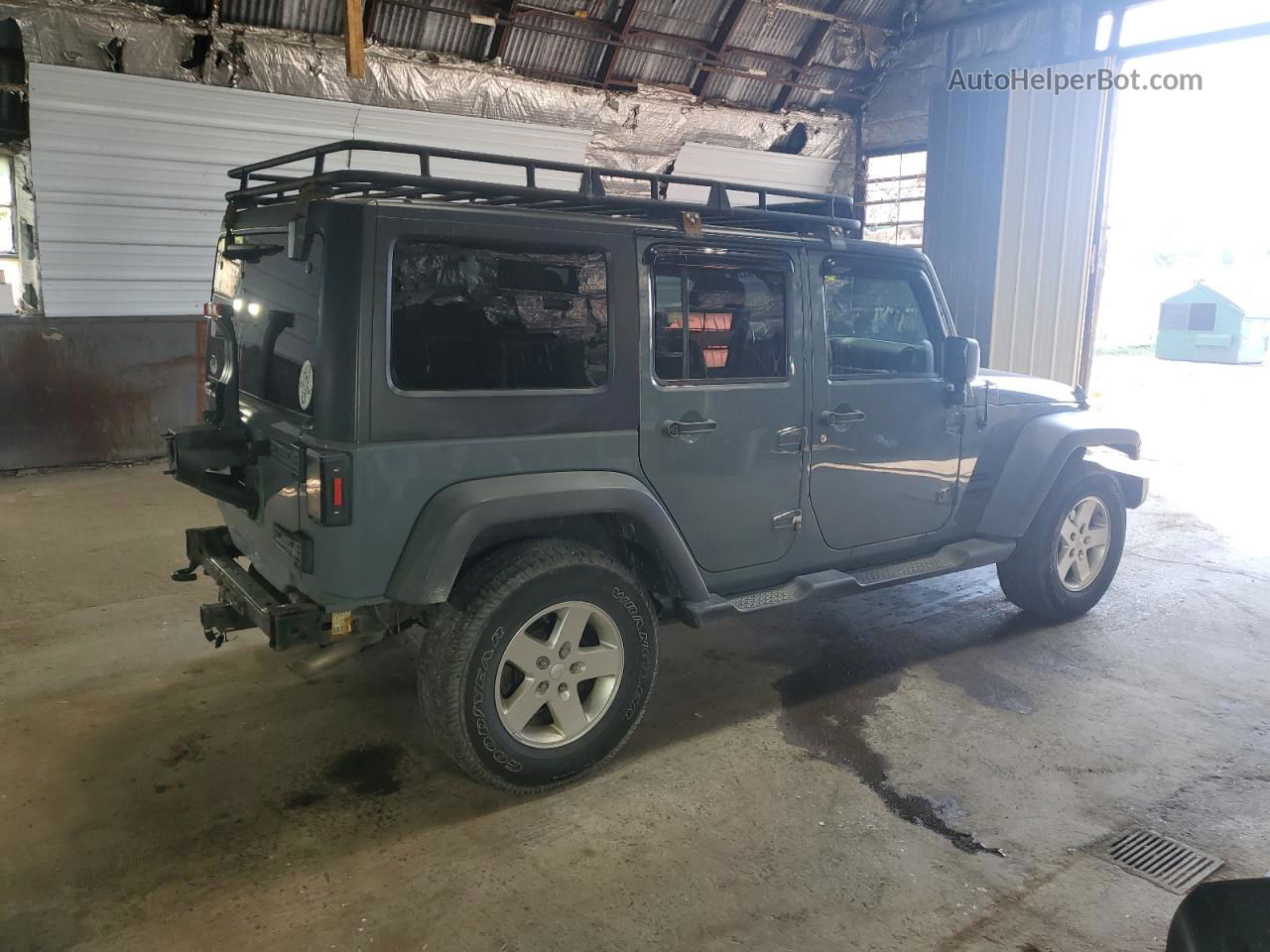 2014 Jeep Wrangler Unlimited Sport Gray vin: 1C4BJWDG3EL318765