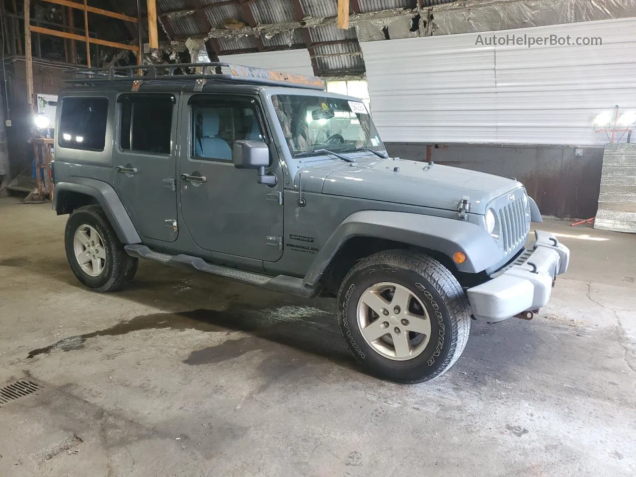 2014 Jeep Wrangler Unlimited Sport Gray vin: 1C4BJWDG3EL318765