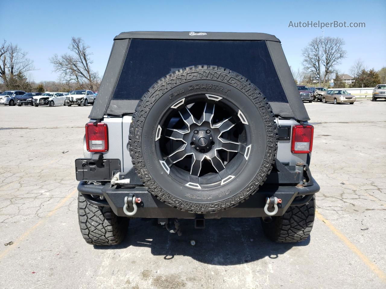 2014 Jeep Wrangler Unlimited Sport Gray vin: 1C4BJWDG3EL325943