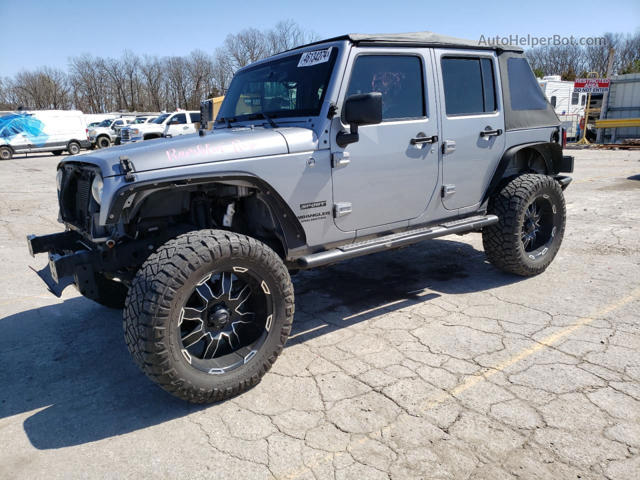 2014 Jeep Wrangler Unlimited Sport Gray vin: 1C4BJWDG3EL325943