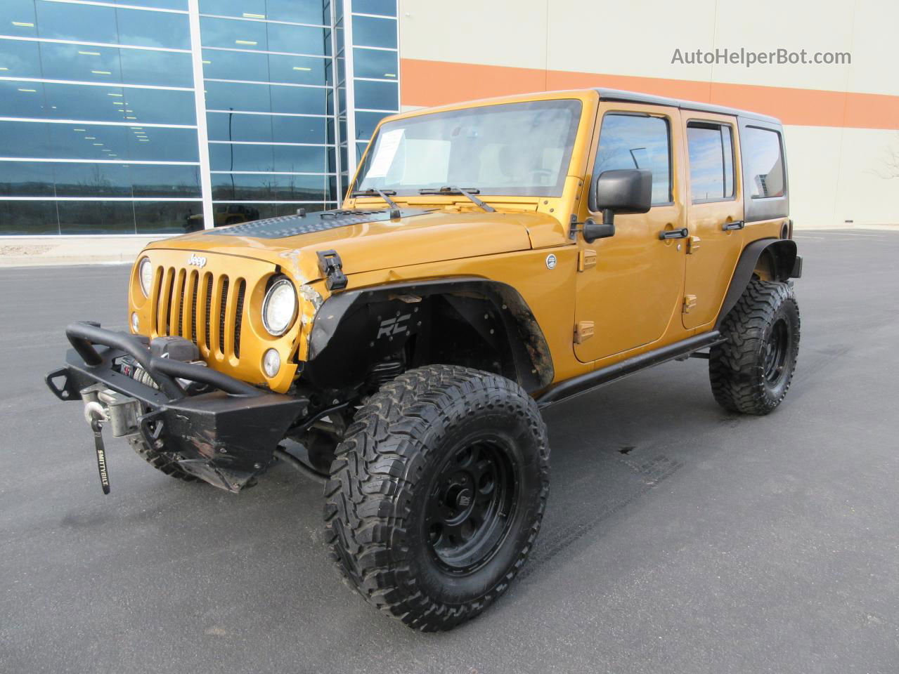 2014 Jeep Wrangler Unlimited Sport Yellow vin: 1C4BJWDG5EL168559