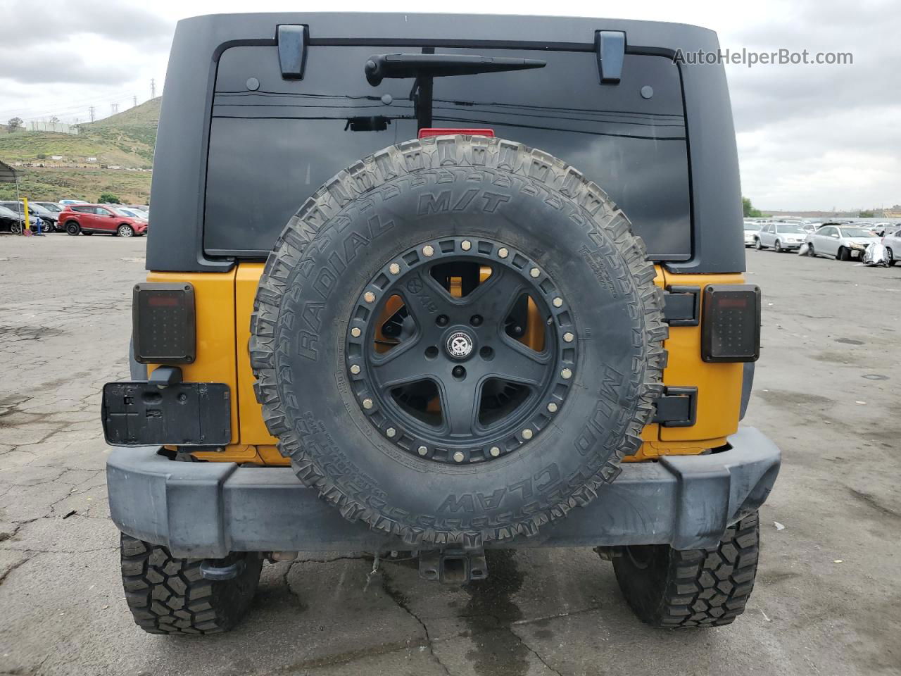 2014 Jeep Wrangler Unlimited Sport Orange vin: 1C4BJWDG5EL186057