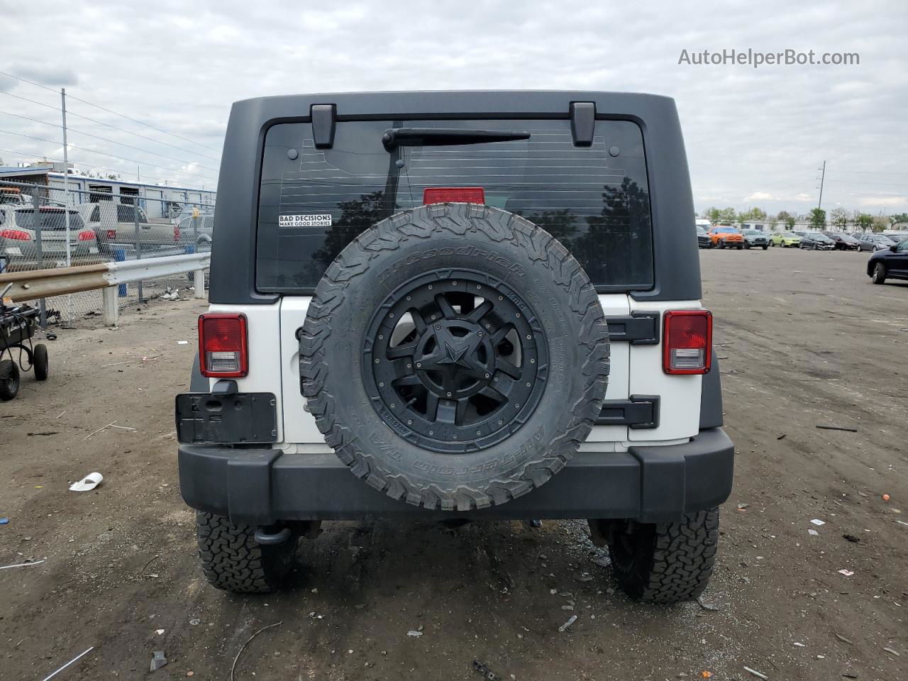 2014 Jeep Wrangler Unlimited Sport White vin: 1C4BJWDG5EL312126