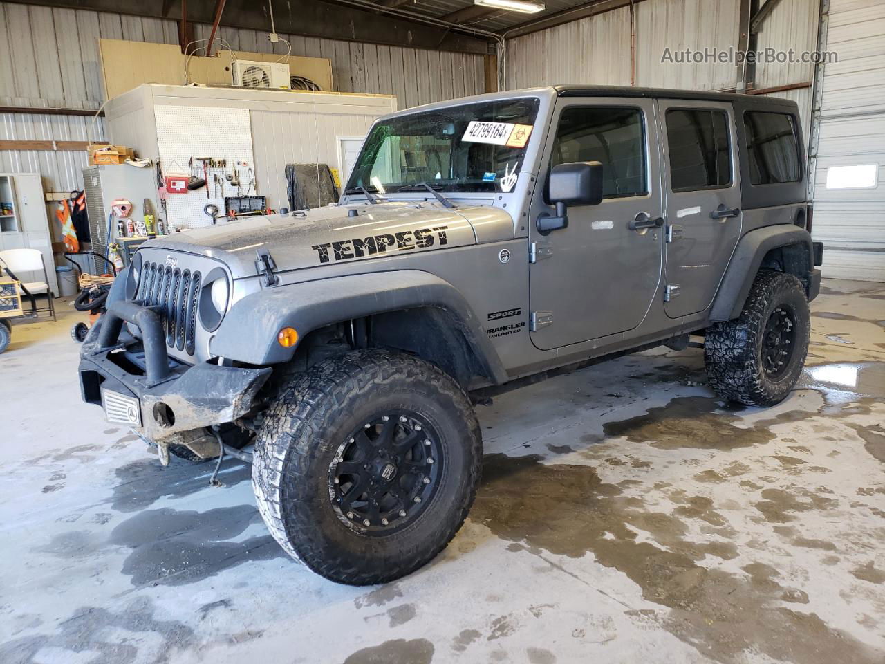 2014 Jeep Wrangler Unlimited Sport Silver vin: 1C4BJWDG6EL186035