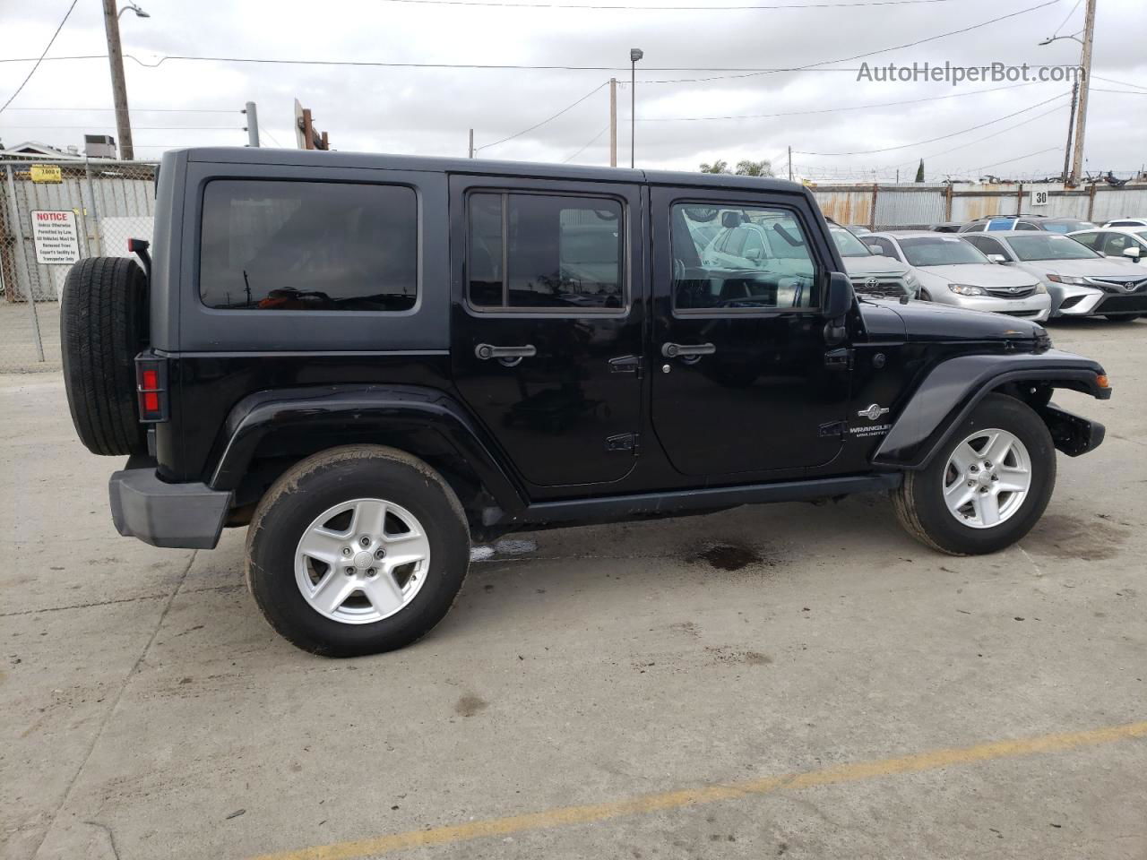 2014 Jeep Wrangler Unlimited Sport Черный vin: 1C4BJWDG6EL241969