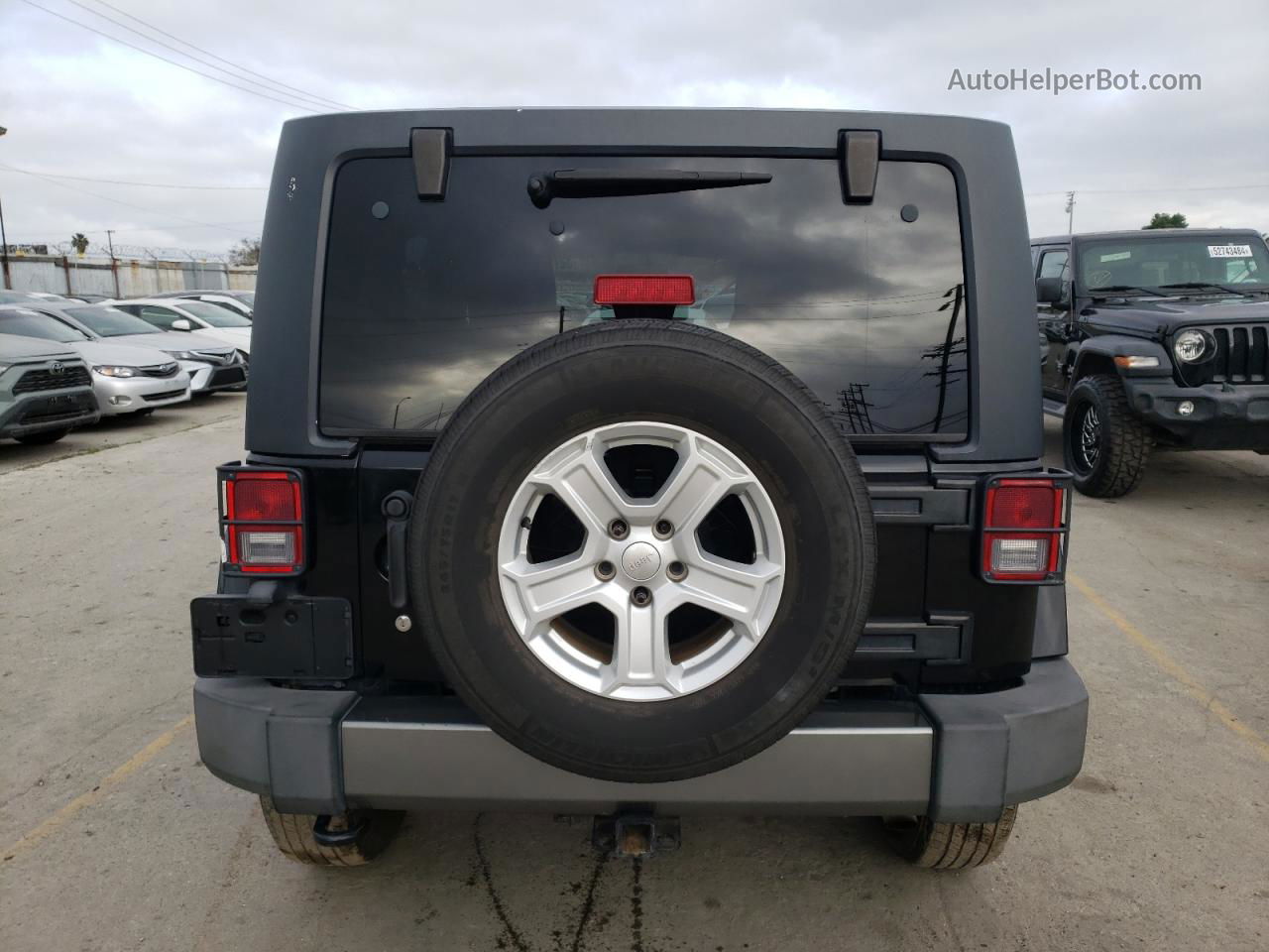 2014 Jeep Wrangler Unlimited Sport Black vin: 1C4BJWDG6EL241969