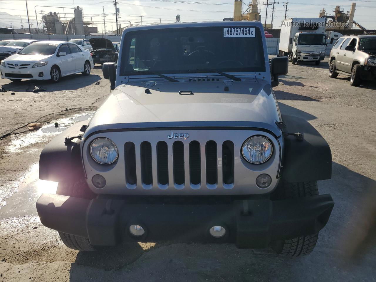 2014 Jeep Wrangler Unlimited Sport Silver vin: 1C4BJWDG7EL127530