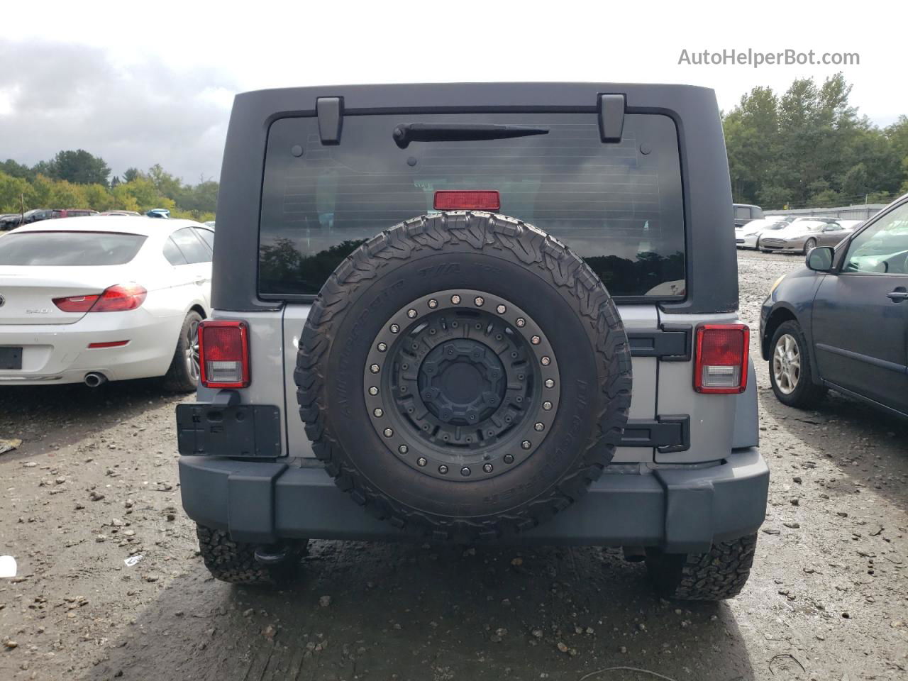 2014 Jeep Wrangler Unlimited Sport Gray vin: 1C4BJWDG7EL232102