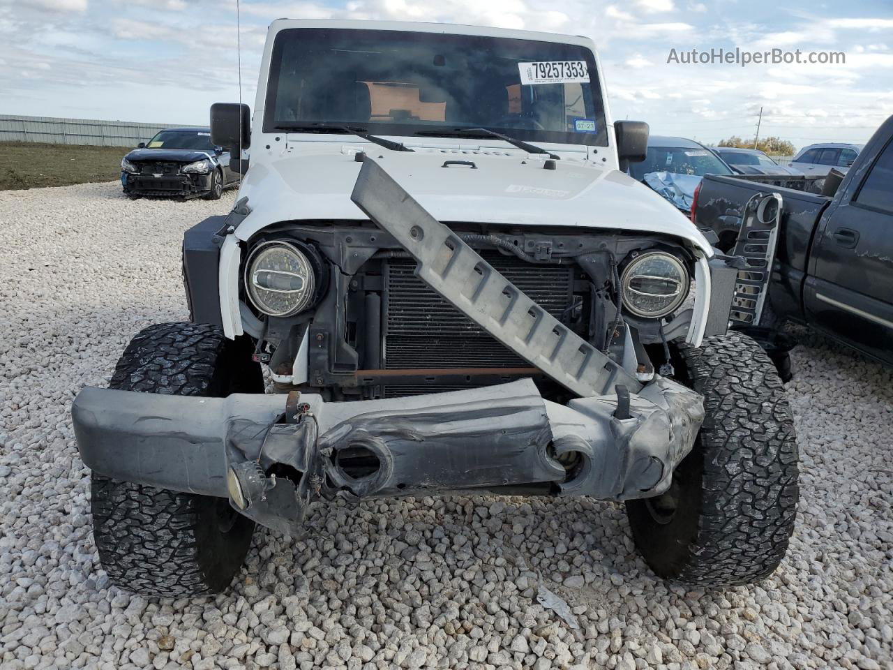 2014 Jeep Wrangler Unlimited Sport White vin: 1C4BJWDG8EL105956