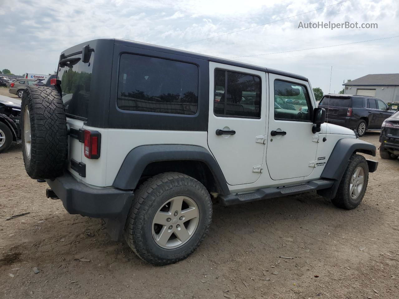 2014 Jeep Wrangler Unlimited Sport White vin: 1C4BJWDG8EL251838