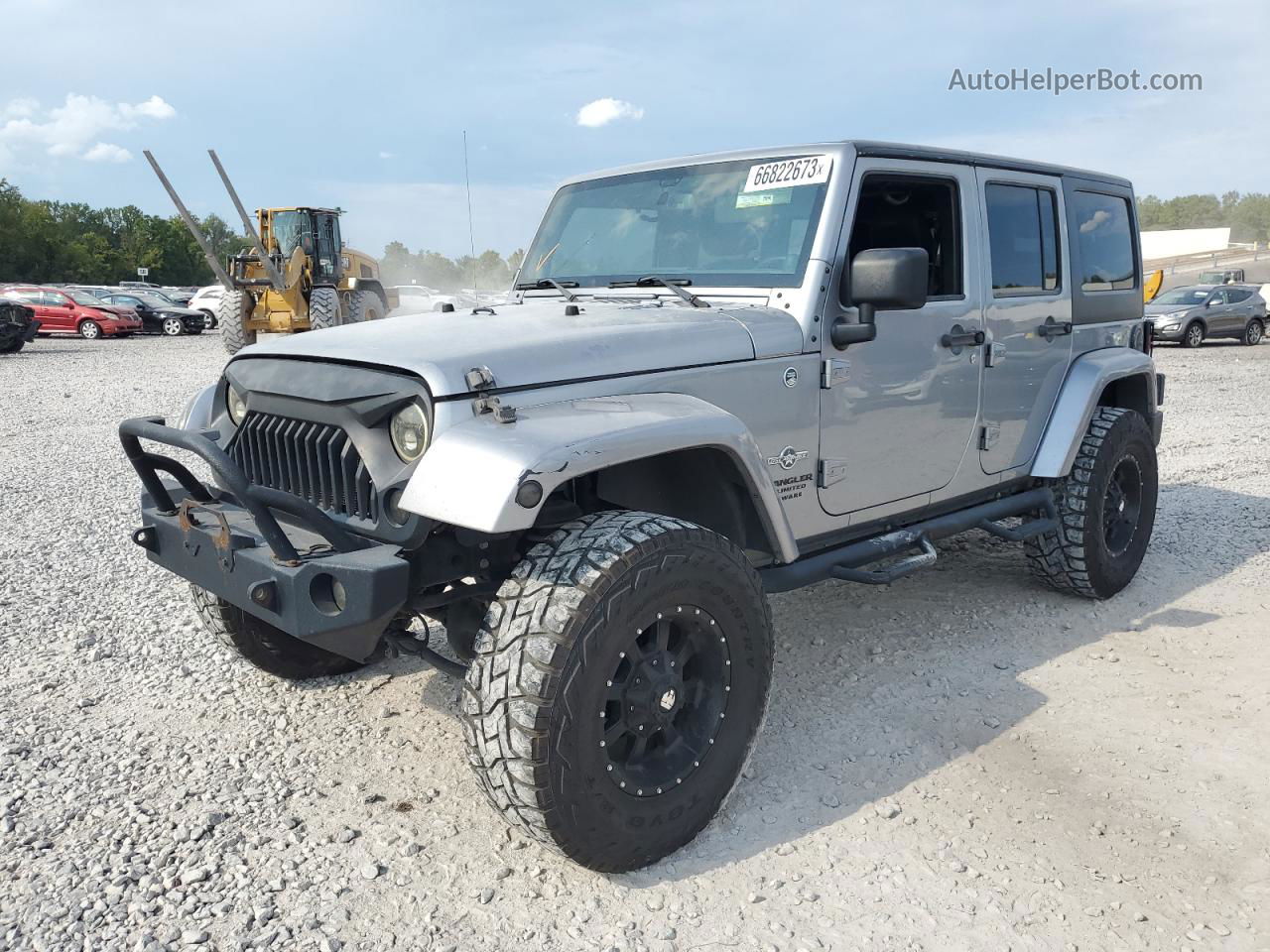 2014 Jeep Wrangler Unlimited Sport Silver vin: 1C4BJWDGXEL200910