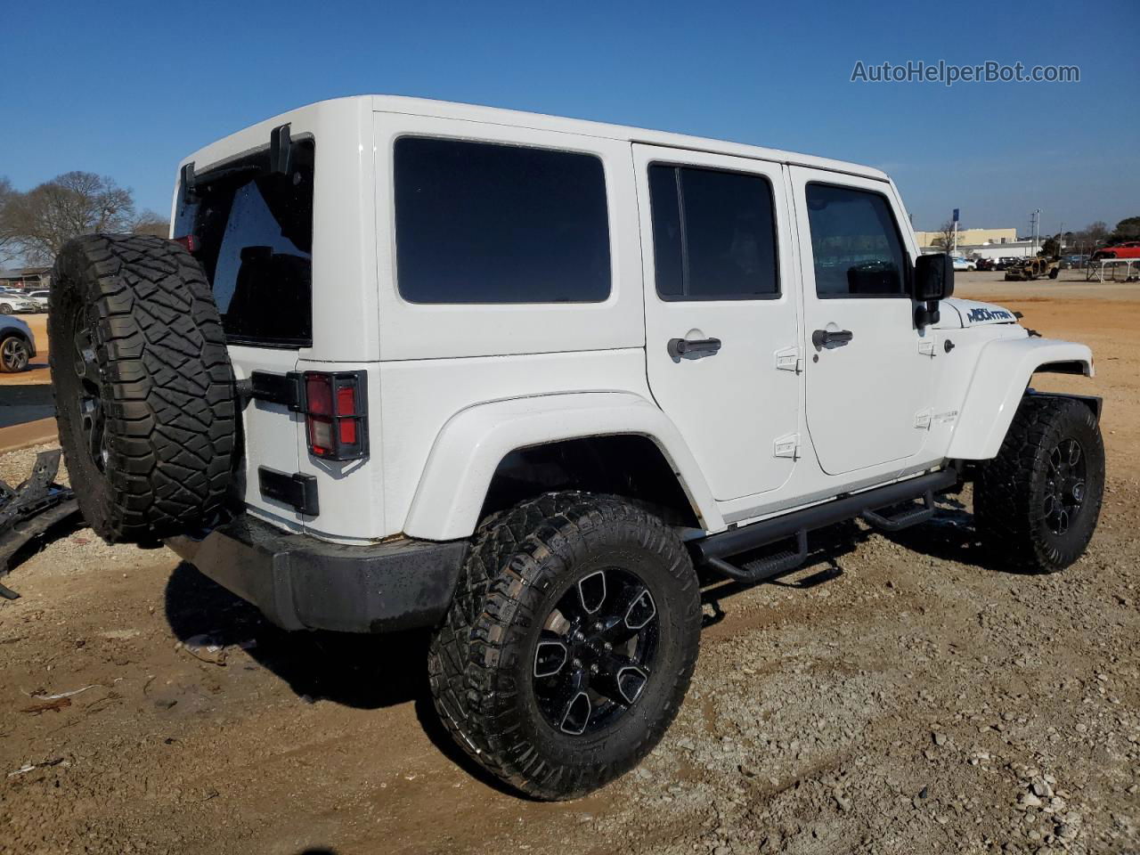 2017 Jeep Wrangler Unlimited Sahara White vin: 1C4BJWEG0HL676909