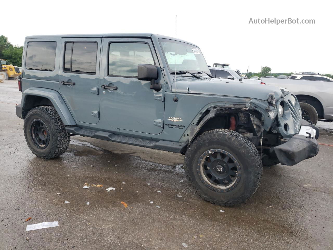 2014 Jeep Wrangler Unlimited Sahara Gray vin: 1C4BJWEG1EL266227