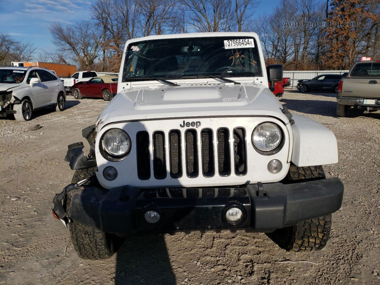 2014 Jeep Wrangler Unlimited Sahara White vin: 1C4BJWEG2EL210880