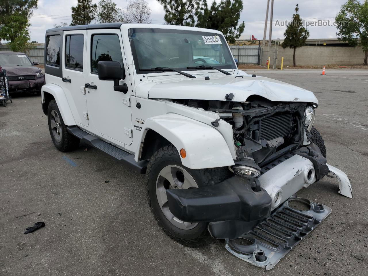 2017 Jeep Wrangler Unlimited Sahara White vin: 1C4BJWEG2HL552933