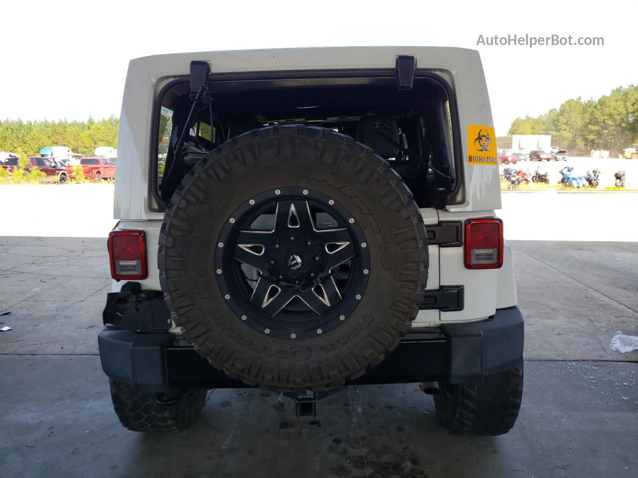 2014 Jeep Wrangler Unlimited Sahara White vin: 1C4BJWEG3EL320675