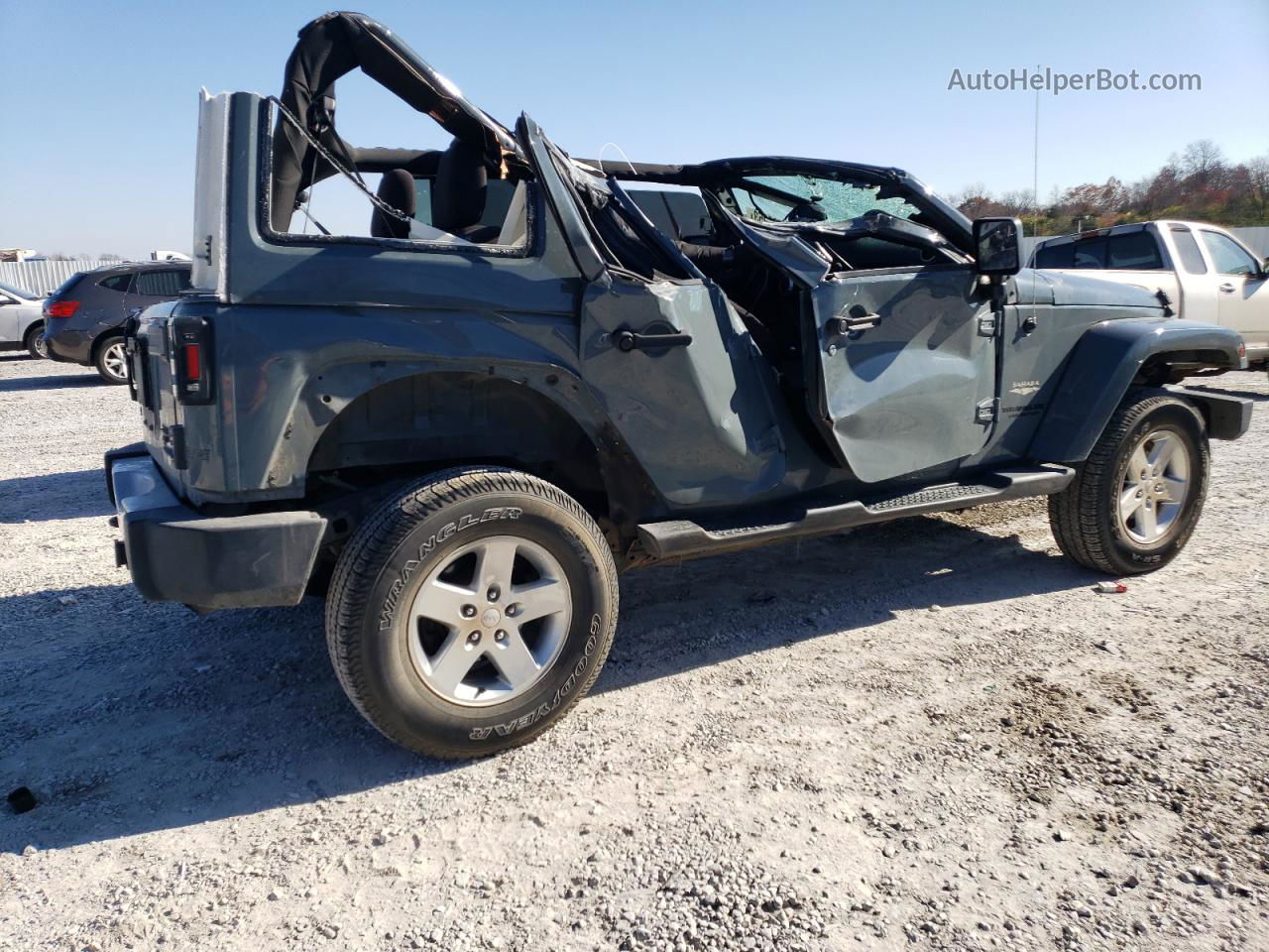 2014 Jeep Wrangler Unlimited Sahara Gray vin: 1C4BJWEG4EL109890