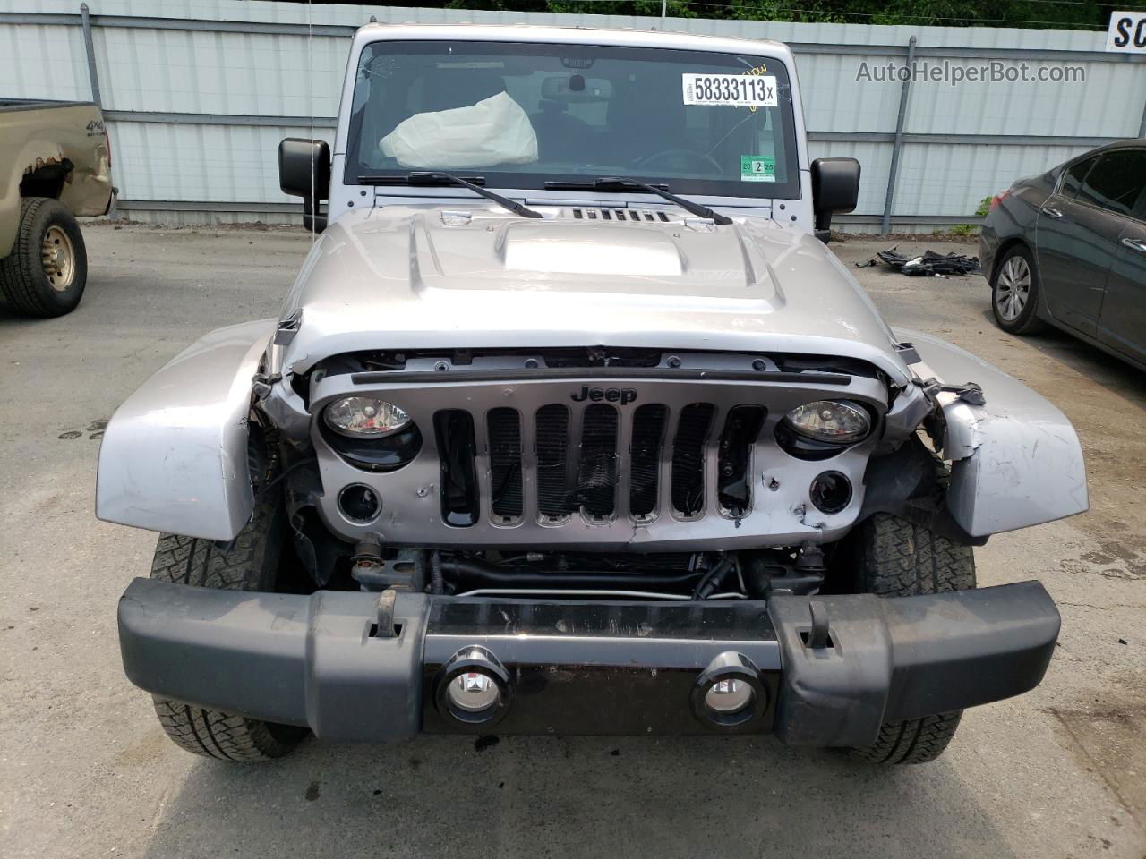 2014 Jeep Wrangler Unlimited Sahara Silver vin: 1C4BJWEG5EL220710