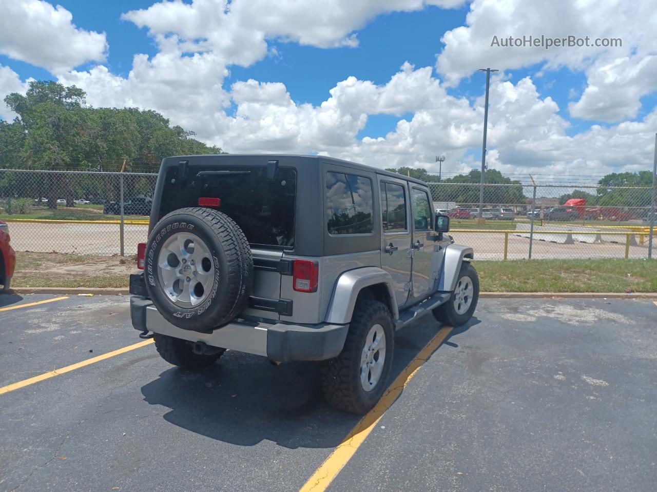 2014 Jeep Wrangler Unlimited Sahara Gray vin: 1C4BJWEG6EL168083