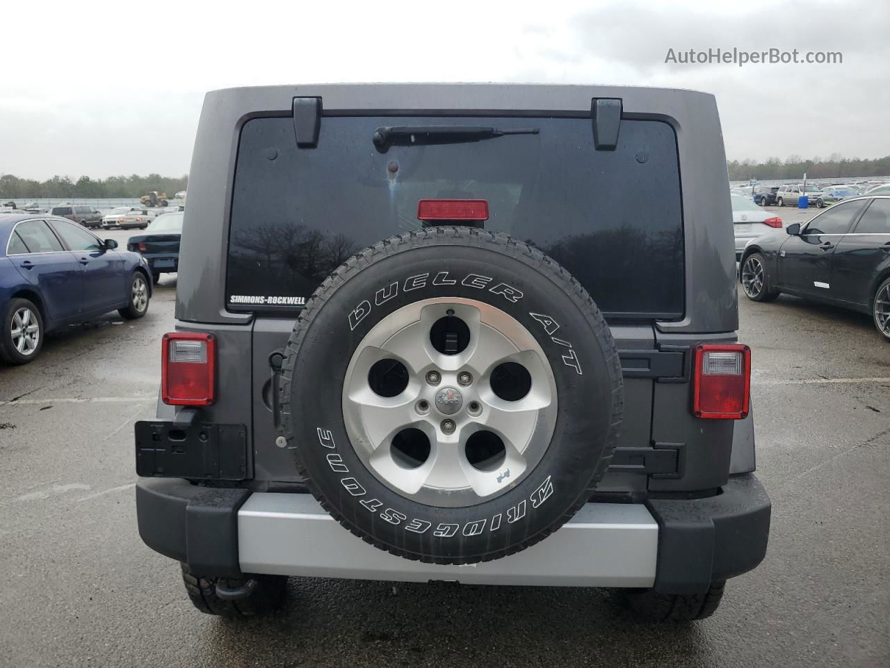 2014 Jeep Wrangler Unlimited Sahara Gray vin: 1C4BJWEG6EL239945