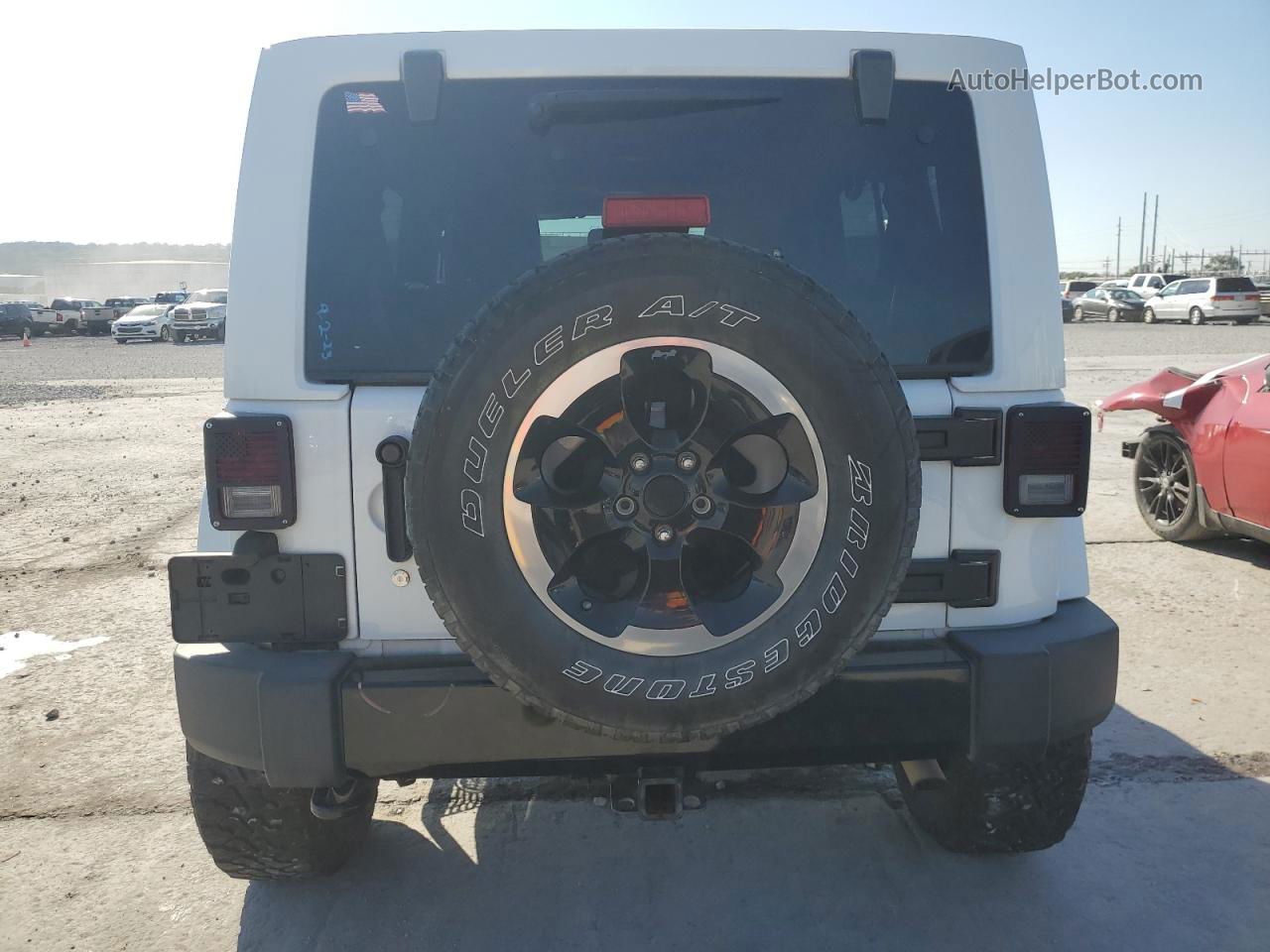 2014 Jeep Wrangler Unlimited Sahara White vin: 1C4BJWEG7EL182123