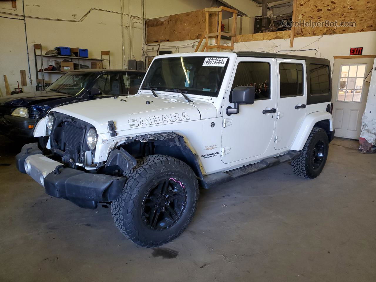 2014 Jeep Wrangler Unlimited Sahara White vin: 1C4BJWEG8EL326682