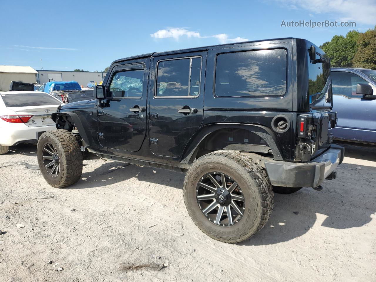 2014 Jeep Wrangler Unlimited Sahara Black vin: 1C4BJWEGXEL200338