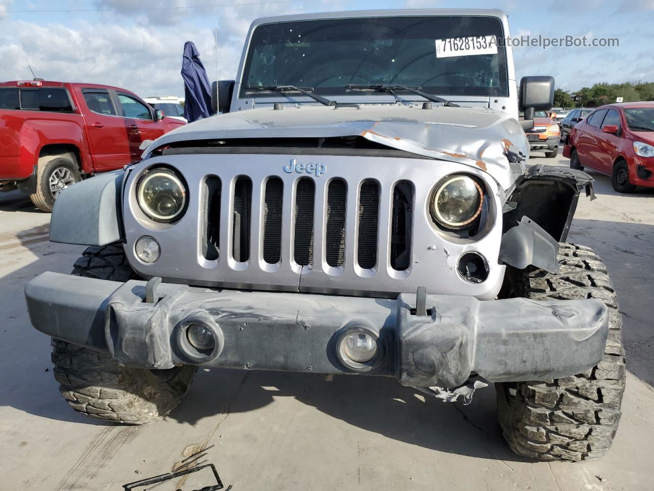 2014 Jeep Wrangler Unlimited Rubicon Silver vin: 1C4BJWFG3EL109989