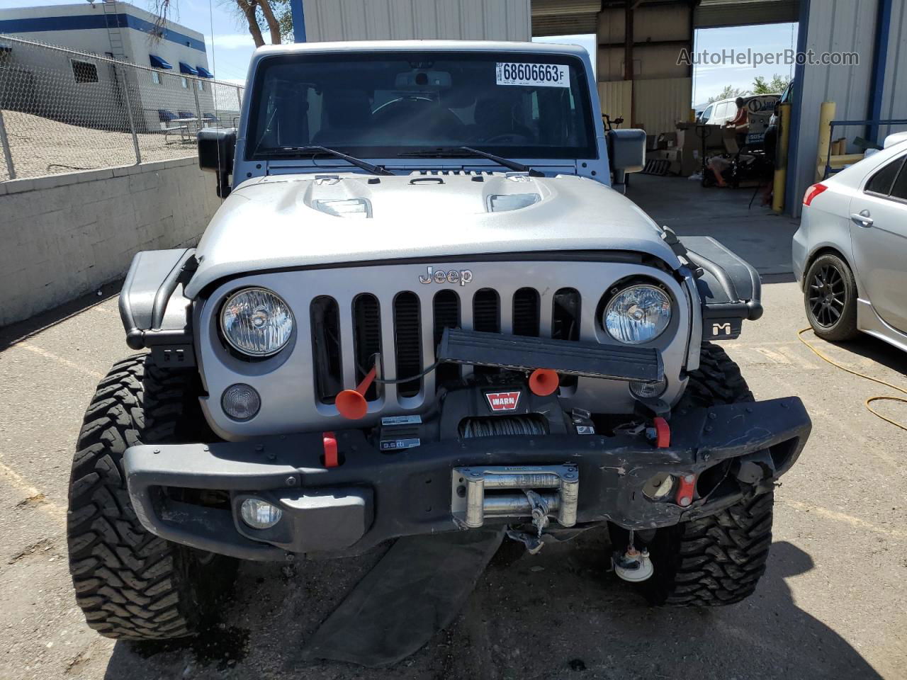 2014 Jeep Wrangler Unlimited Rubicon Silver vin: 1C4BJWFG4EL292027