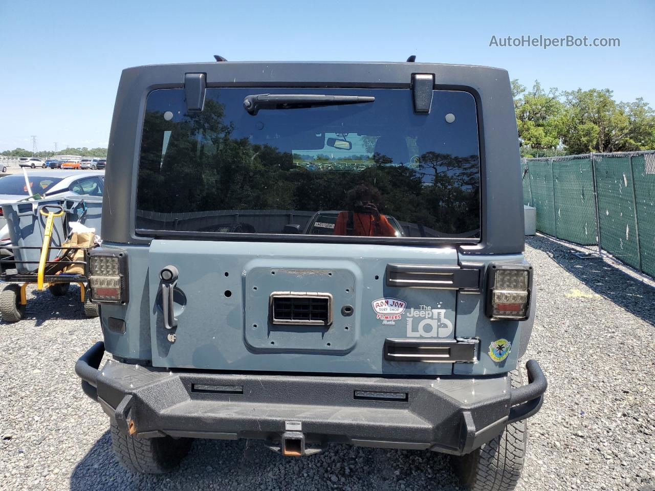 2014 Jeep Wrangler Unlimited Rubicon Gray vin: 1C4BJWFG5EL188937