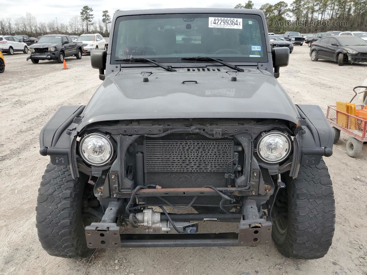 2017 Jeep Wrangler Rubicon Gray vin: 1C4HJWCG2HL520660